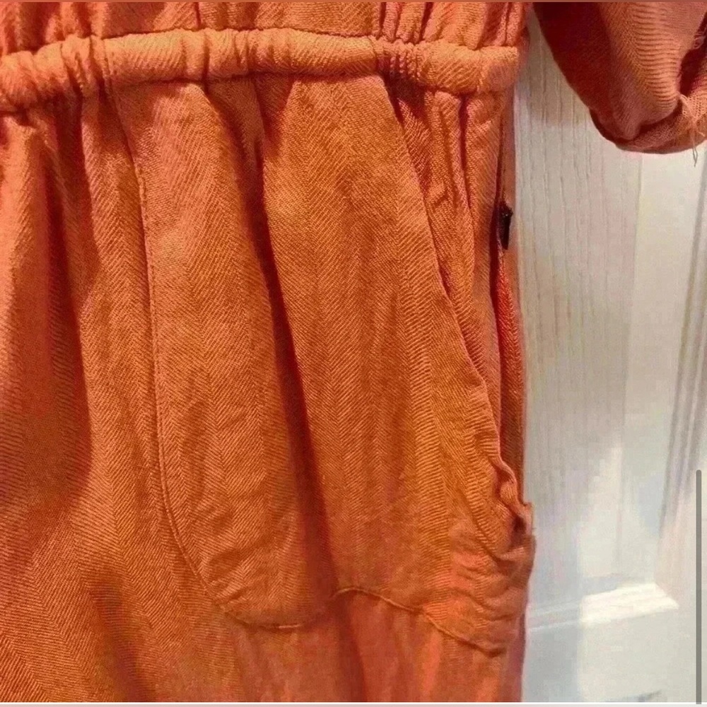 LA VIE EN ROSE Blush/Pale Coral Collared Jumpsuit with Rolled Sleeves - Picture 5 of 10